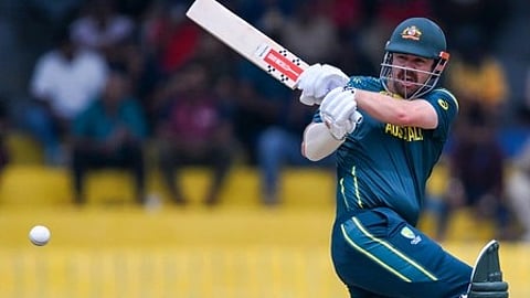 ऑस्ट्रेलियाई कप्तान बल्लेबाजी करते हुए।