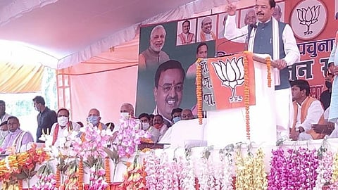 इस चित्र में उत्तर प्रदेश के उपमुख्यमंत्री केशव प्रसाद मौर्य है