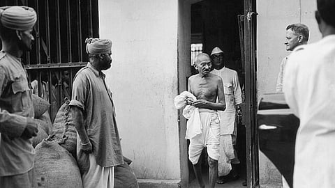 महात्मा गांधी (Mahatma Gandhi)