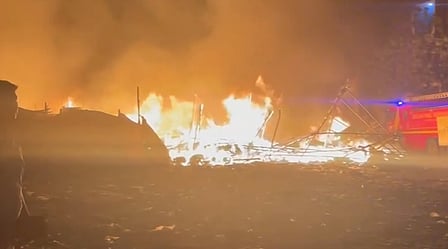 उत्तम नगर के मटियाला इलाके में आग का तांडव, 400 झुग्गियां जलकर राख