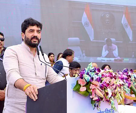 भारत में 11,000 से अधिक पायलट; जिसमें से करीब 1,900 महिलाएं : केंद्र