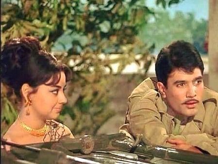 पर्दे पर रोमांस और सेट पर तनाव, जब राजेश खन्ना के साथ काम कर परेशान हो गई थीं फरीदा जलाल