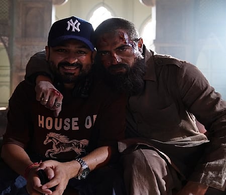 दो विलेन, दो कहानी: रहमान डकैत और मेजर इकबाल; क्या