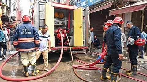 दमकल गाड़ियां