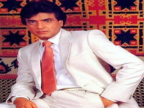 ऊंट पर कूदने के बाद जितेंद्र को मिली थी करियर की पहली फिल्म, लेकिन तनख्वाह में हो गई भारी कटौती