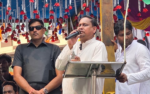 एक हजार करोड़ की डील