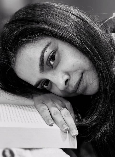 जिम में पसीना बहाते हुए सुमोना चक्रवर्ती ने दिया फिटनेस मंत्र— अनुशासन ही असली जीत है