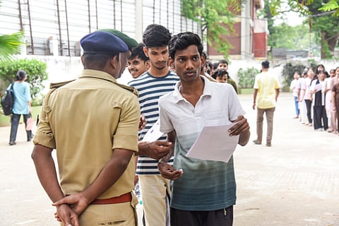 नीट परीक्षा रद्द, सीबीआई करेगी जांच, जल्द होगा नई परीक्षा की डेट का ऐलान