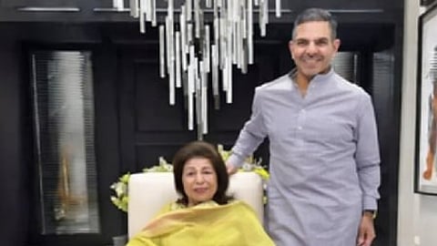 संजय कपूर संपत्ति विवाद: रानी कपूर ने सुप्रीम कोर्ट में दायर की नई अर्जी, बोर्ड मीटिंग रोकने की मांग