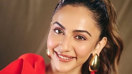 जिंदगी कभी सीधी नहीं चलती