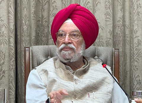 देश में पेट्रोल-डीजल की कोई कमी नहीं, भारत दुनिया का चौथा सबसे बड़ा रिफाइनर : केंद्र