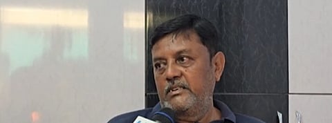 सरकार के पास जो भी रिपोर्ट हो, उसे जारी करना चाहिए