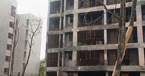 अहमदाबाद प्लेन क्रैश के एक साल बाद पीड़ितों के परिजनों का छलका दर्द, अपनों को दी श्रद्धांजलि