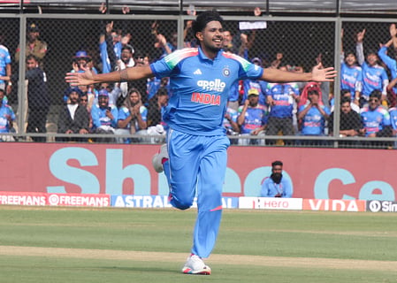 अफगानिस्तान के खिलाफ तीसरे वनडे के लिए भारतीय टीम में शामिल हुए हर्षित राणा