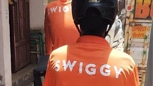 उपभोक्ता शिकायतों के बाद एफएसएसएआई ने स्विगी इंस्टामार्ट को जारी किए 9 नोटिस, कई खाद्य सुरक्षा नियमों के उल्लंघन के आरोप