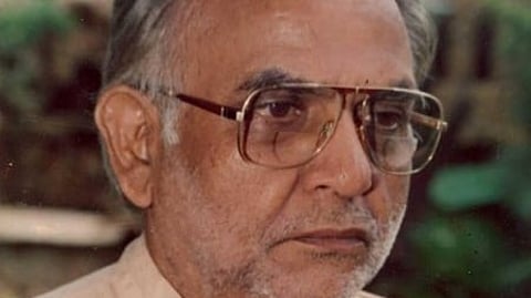 सेट पर चाय परोसने से लेकर मशहूर फिल्म निर्देशक बनने तक, किसी फिल्मी स्क्रिप्ट से कम नहीं बीआर इशारा की कहानी