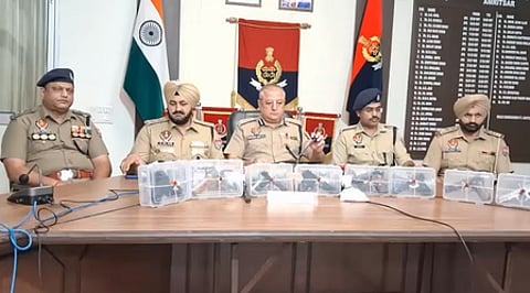अमृतसर पुलिस ने अवैध हथियार सप्लाई नेटवर्क का किया भंडाफोड़, दो आरोपी गिरफ्तार