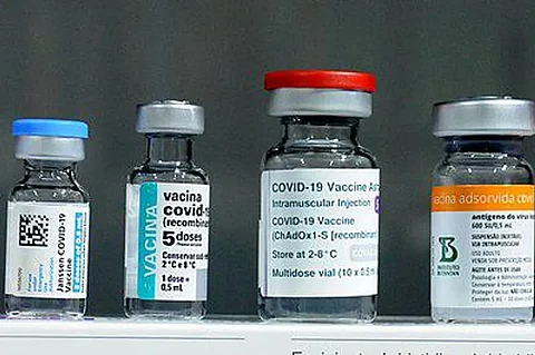 मलेशिया में चीन की वैक्सीन लगाने से 73 फीसद लोगों की मौत। (Pixabay)
