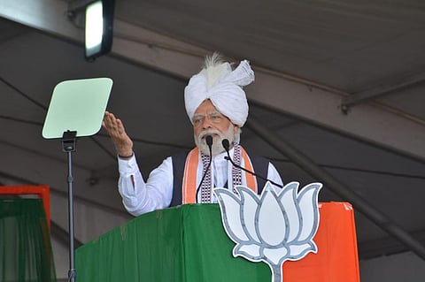 मणिपुर में जनसभा को संबोधित करते प्रधानमंत्री मोदी।(Twitter)