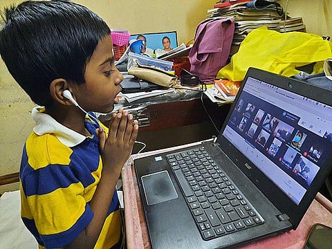 करोना काल में ऑनलाइन शिक्षा। (WIKIMEDIA COMMONS)