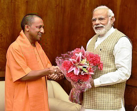 प्रधानमंत्री नरेंद्र मोदी के बारे में बात करते हुए योगी ने तारीफ की (wikimedia commons )