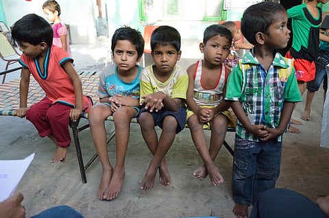निराश्रित बच्चे ( सांकेतिक फोटो- wikimedia commons)