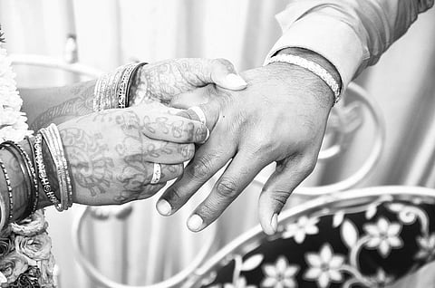 तमिल नाडु की ममता बनर्जी से हो रही है समाजवादी की शादी।(सांकेतिक चित्र)