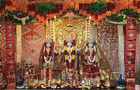 श्री राम एवं जानकी की मूर्ति को चोर वापस रख गए।(सांकेतिक चित्र, Wikimedia Commons)