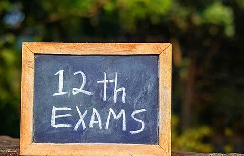 49.1 प्रतिशत लोगों का मानना है कि सरकार को परीक्षाएं रद्द करने की बजाय उन्हें टाल देना चाहिए था। (सोशल मीडिया)