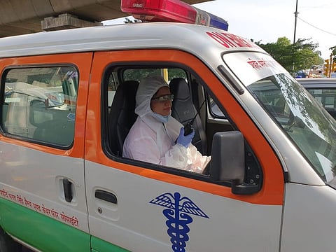 ट्विंकल कालिया खुद कैंसर पीड़ित होकर भी कोरोना मरीजों को मुफ्त में अस्पताल पहुंचा रहीं है।(आईएएनएस)