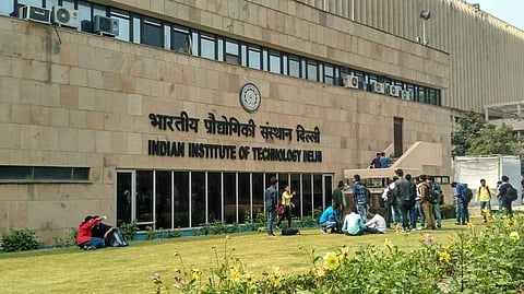 आधुनिक ई वाहन और उससे जुड़े उपकरण इजाद करेगा : IIT Delhi