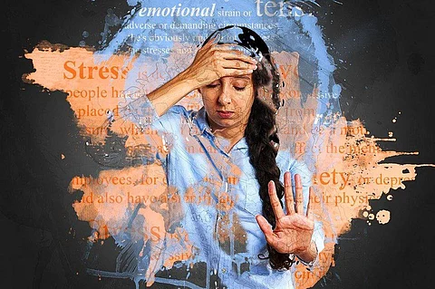 घर में अधिक रहने के कारण बच्चे इन दिनों काफी परेशान है । ( Pixabay )