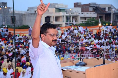 दिल्ली के मुख्यमंत्री अरविंद केजरीवाल ने किसानों से मिलने के लिए सिंघु सीमा का दौरा किया था। (AAP)