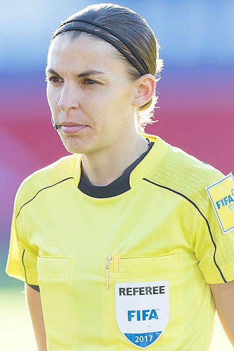 फुटबॉल रेफरी स्टेफेनी फ्रैपपार्ट । (Wikimedia Commons)