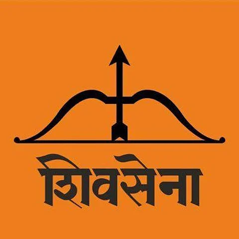 शिवसेना दिन-ब-दिन नई मुश्किलों में फस रही है। (Twitter)