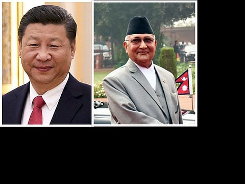 चीनी राष्ट्रपति जिंपिंग व नेपाल के प्रधानमंत्री केपी शर्मा ओली(Wikimedia Commons)