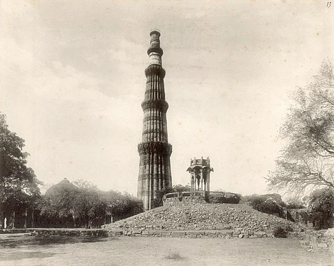क्या क़ुतुब मीनार एक मस्जिद या ध्रुव स्तम्भ?