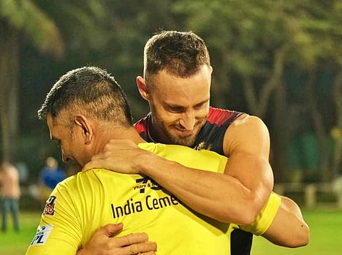 CSK को कभी भी हल्के में नहीं ले सकती RCB। (twitter)