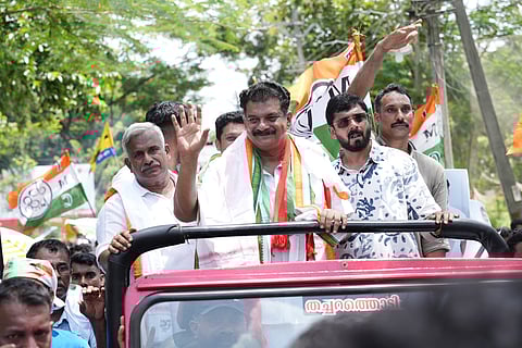 PV Anwar's road show before filing nomination papers