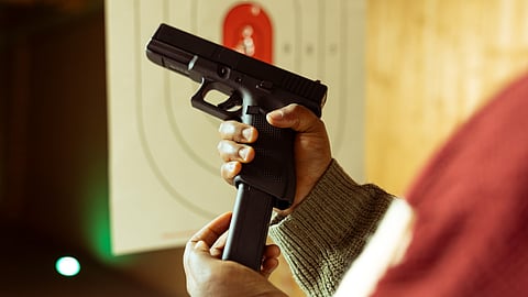 Nine dead in Austria school shooting, including suspect, Graz mayor says. തെക്കുകിഴക്കൻ ഓസ്ട്രിയയിലെ ഗ്രാസിലുള്ള ഡ്രെയർഷുറ്റ്സെൻഗാസ് ഹൈസ്കൂളിലാണ് പ്രാദേശിക സമയം രാവിലെ 10 മണിയോടെ വെടിവെപ്പ് ഉണ്ടായത്.