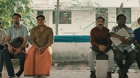 Aaru Aanungal movie poster