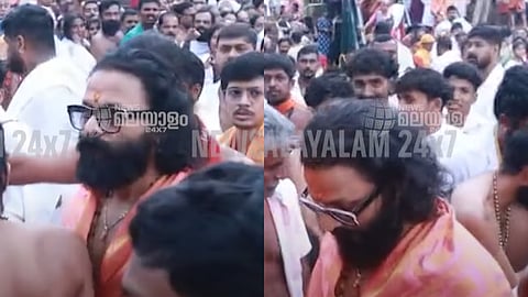 കൊട്ടിയൂർ ക്ഷേത്ര ദർശനം നടത്തുന്ന ജയസൂര്യ