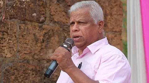 കമ്മ്യൂണിസ്റ്റുകാരെ ജയിലിലാക്കി എംപിയായി വിലസാമെന്ന് കരുതിയാല് അത് മനസില് വെച്ചാല് മതി: എം.വി. ജയരാജന്