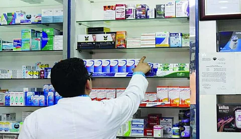 കുവൈത്തില് മരുന്ന് വില വെട്ടിക്കുറച്ച് ആരോഗ്യമന്ത്രാലയം; വില പുതുക്കിയത് 544 മെഡിക്കല് ഉല്പ്പന്നങ്ങള്ക്ക്