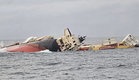 എംഎസ്സി എല്സ 3 കേരള തീരത്ത് മുങ്ങിയിട്ട് മാസങ്ങള്; നിഗൂഢതയില് വ്യക്തത വരുത്താതെ സര്ക്കാര്; ആരോപണവുമായി മത്സ്യത്തൊഴിലാളികള്