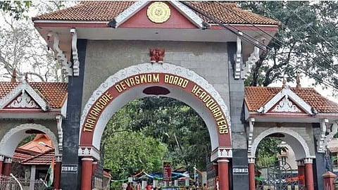 "ഹൈക്കോടതി അന്വേഷണത്തിൽ പൂർണ വിശ്വാസം, നഷ്ടപ്പെട്ട സ്വർണം തിരിച്ചു പിടിക്കണം"; സർക്കാരിനോട് ആവശ്യം ഉന്നയിച്ച് ദേവസ്വം ബോർഡ്