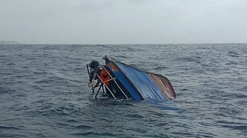 മൊസാംബിക്കില് ബോട്ട് മുങ്ങി അപകടം: മൂന്ന് ഇന്ത്യക്കാര് മരിച്ചു; മലയാളികള് അടക്കം അഞ്ച് പേരെ കാണാനില്ല