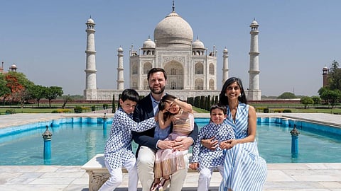 കുട്ടികൾക്കൊപ്പം ജെഡി വാൻസും ഉഷയും