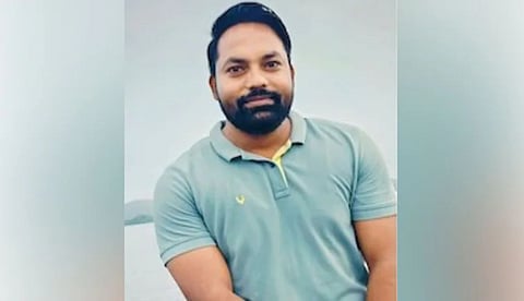 ബൗളിങ്ങിനിടെ വെള്ളം കുടിക്കാന് നിന്നു, പിന്നാലെ ഛര്ദിയും ശാരീരിക അസ്വസ്ഥതയും; യുപിയില് 30കാരന് കുഴഞ്ഞുവീണു മരിച്ചു