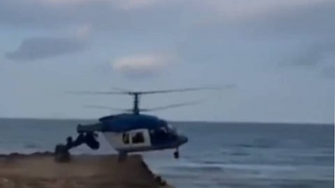 ഹെലികോപ്റ്റർ തകരുന്ന ദൃശ്യം